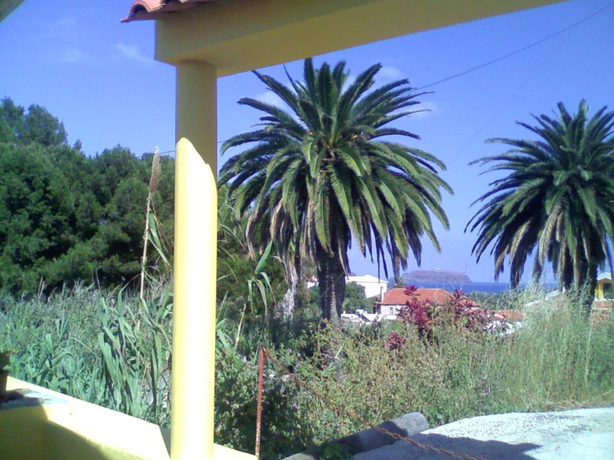 House With 3 Bedrooms In Lombas With Wonderful Sea View And Wifi 400 M From The Beach Vila Baleira  Exterior photo